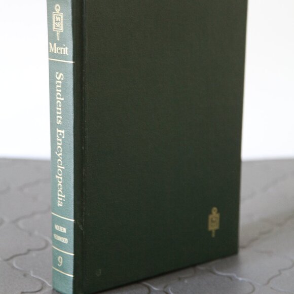 Merit Student Encyclopaedia Vol 9. - Picture 3 of 3
